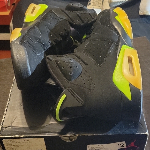 Jordan 6 Retro Electric Green (2021) Mens 11.5 EUC W/OG BOX - Picture 8 of 10